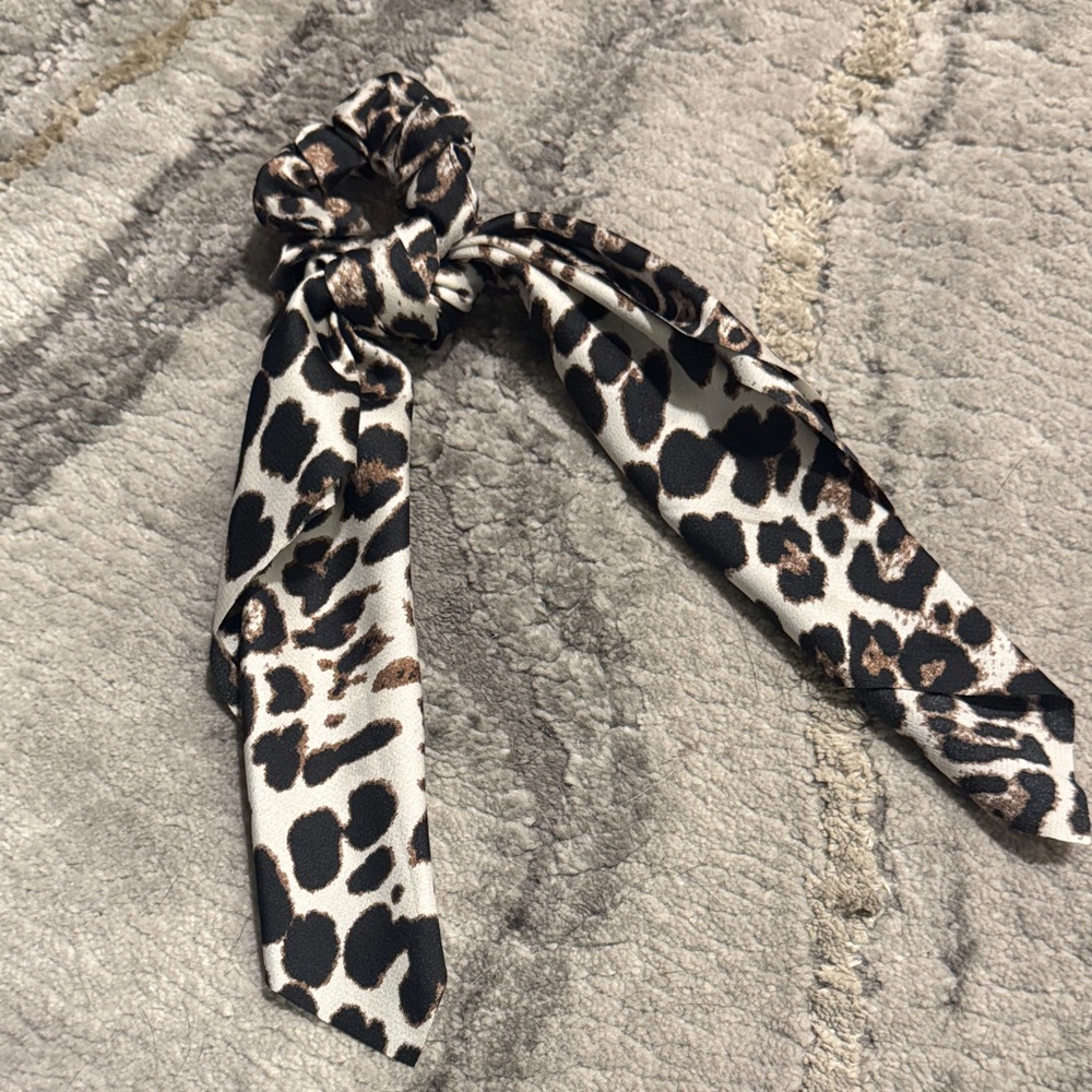 Leopard Print Hair Scrunchie
